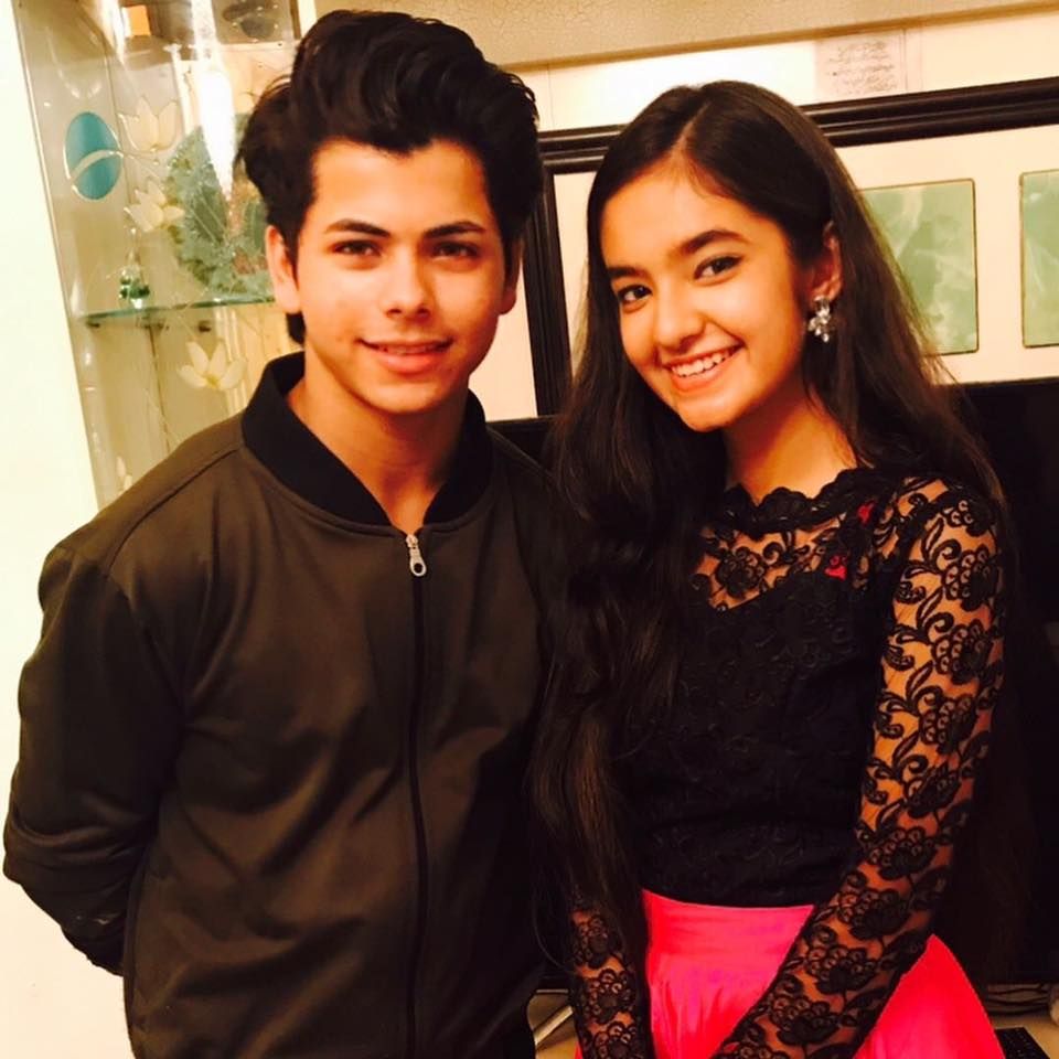 Family Siddharth Nigam Age - 960x960 Wallpaper Family Siddharth Nigam Age - 960x960 Wallpaper