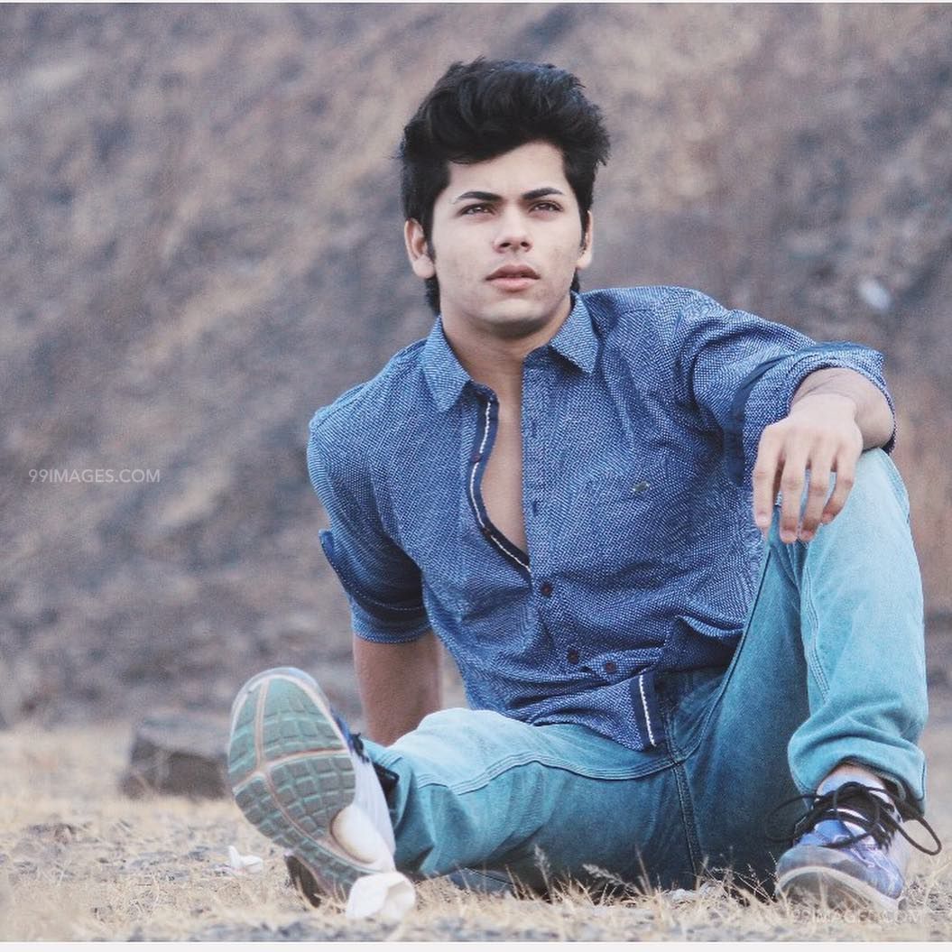 Siddharth Nigam New Hd Wallpapers & High Definition - Siddharth Nigam  Images Hd - 1055x1055 Wallpaper 