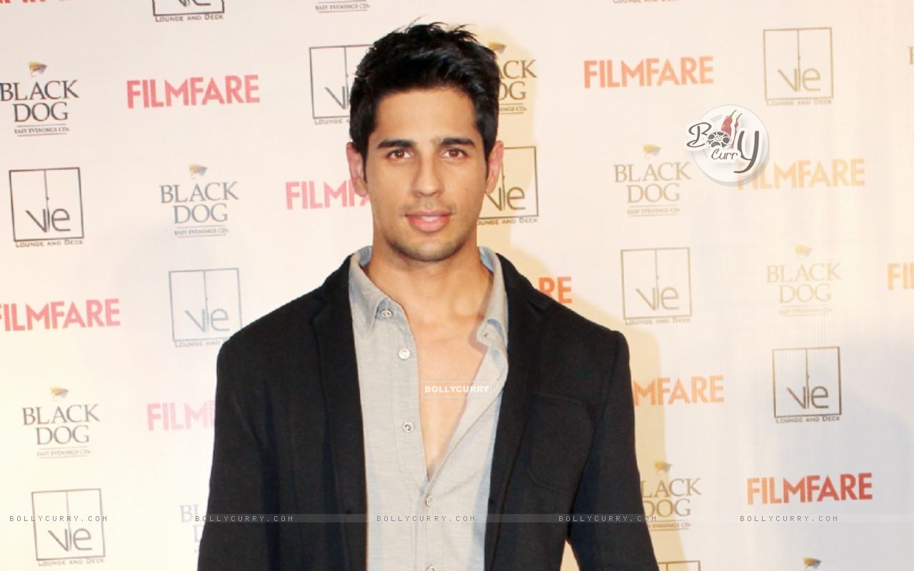 Siddharth Malhotra Size - Gentleman - HD Wallpaper 