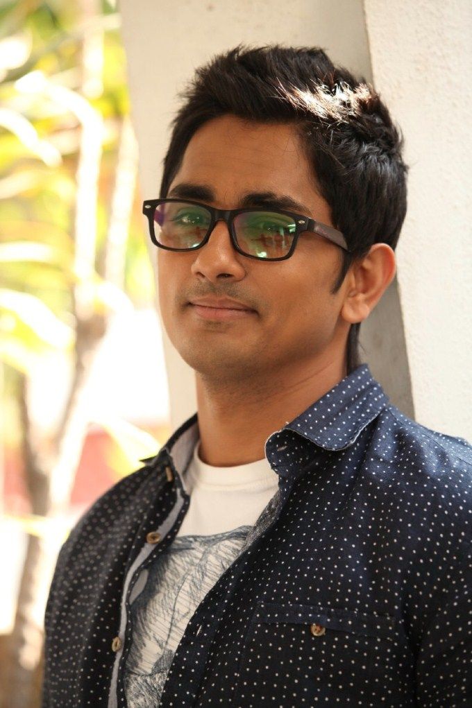 Enakkul Oruvan Siddharth Hd - HD Wallpaper 