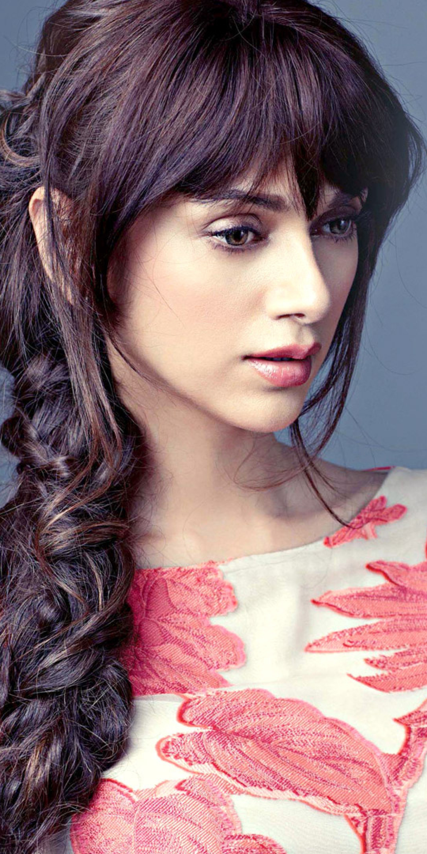 Aditi Rao Hydari Hairstyle - HD Wallpaper 