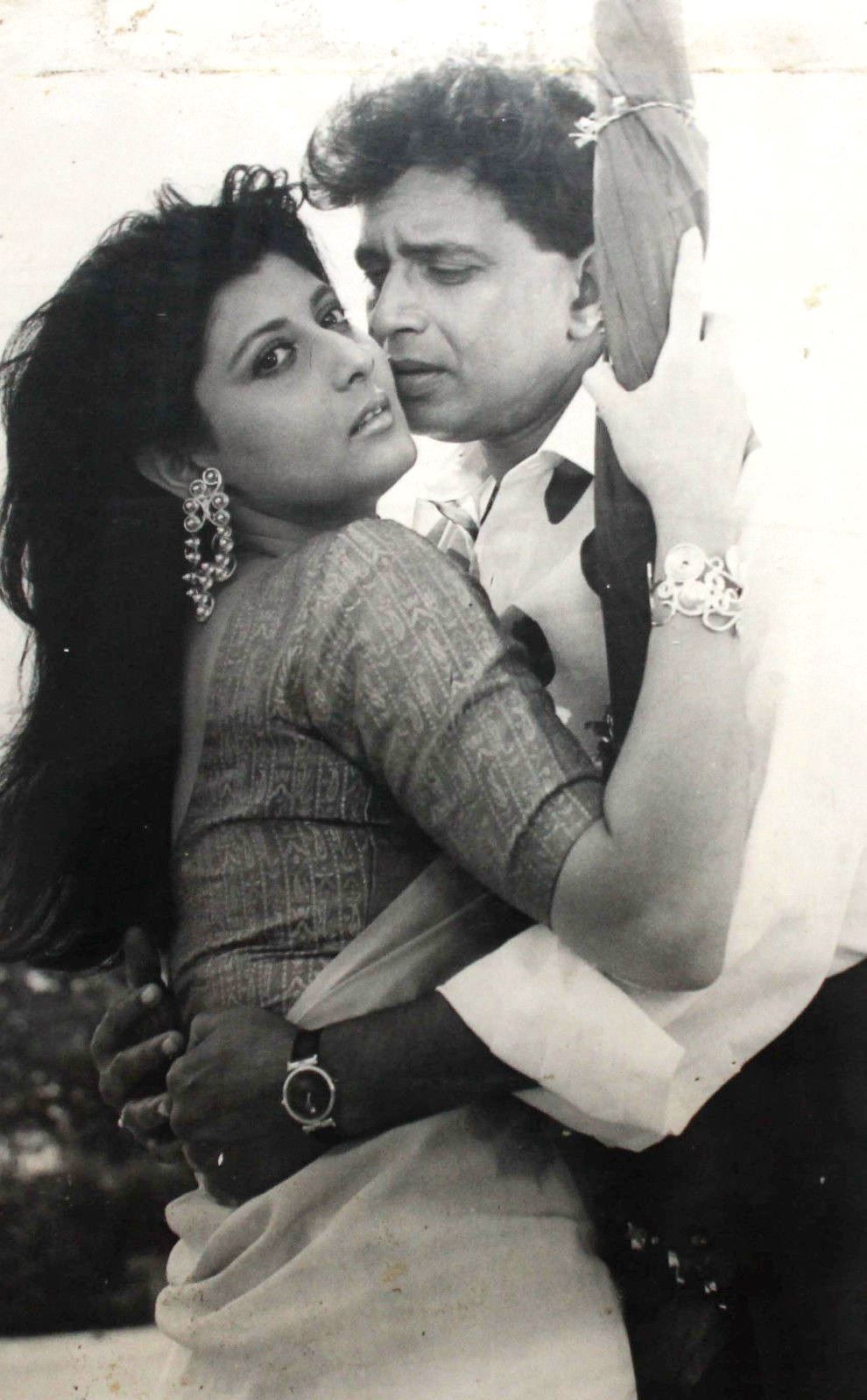 Tridev Old Sangeeta Bijlani - HD Wallpaper 