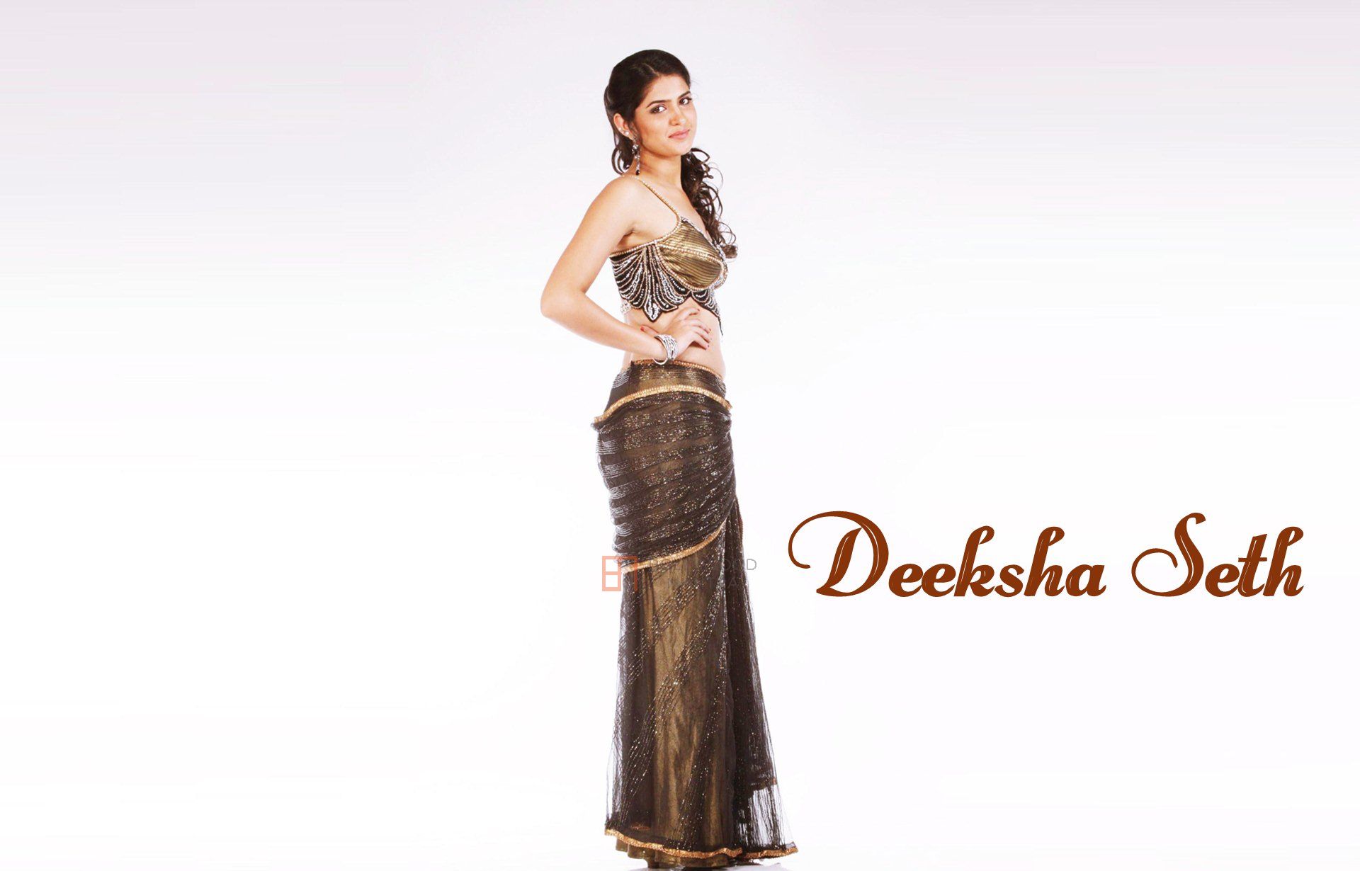 Wallpaper Sugina Miki, Innocent Grey, Caucasus, Hiyama - Sugina Miki - HD Wallpaper 