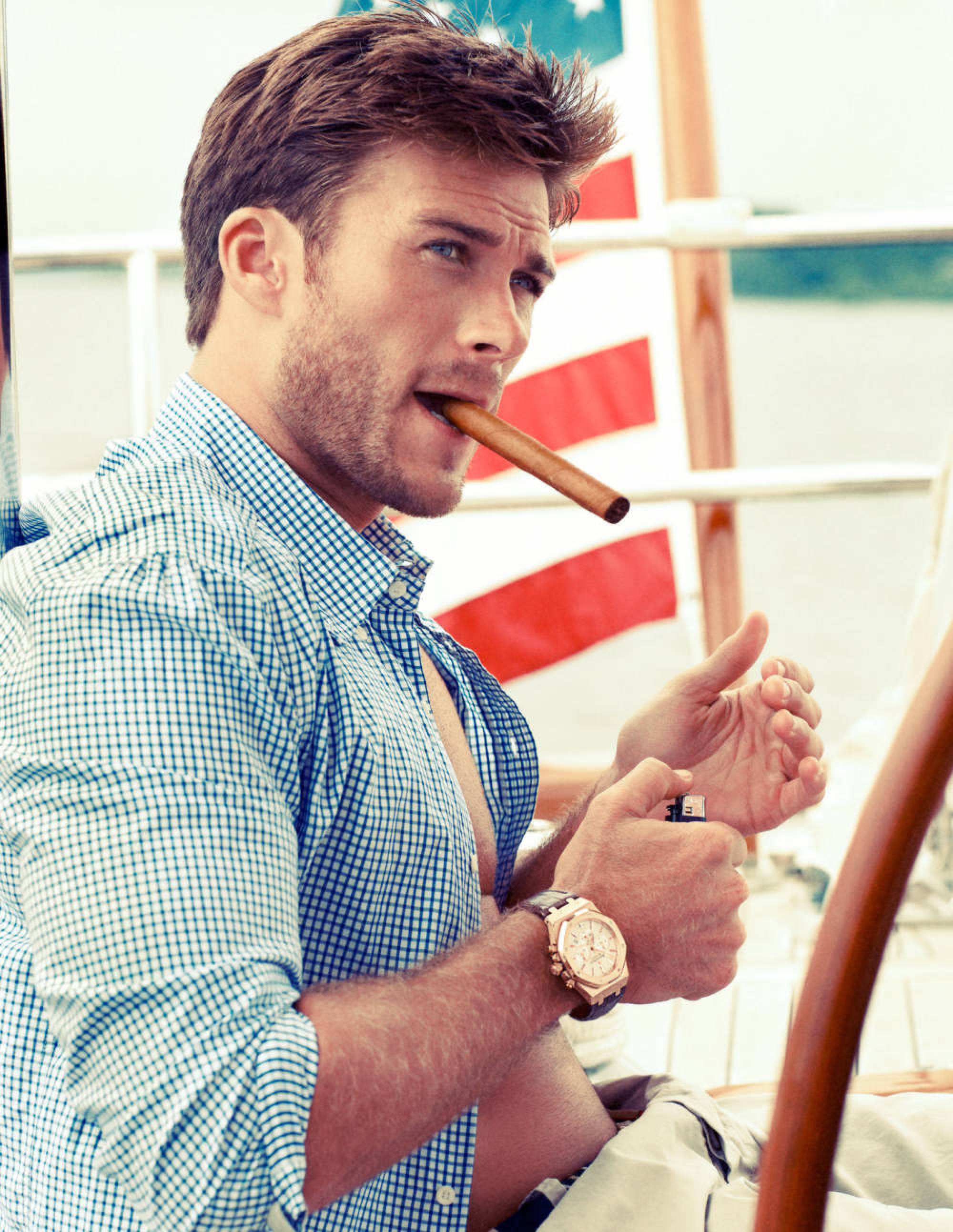 Scott Eastwood Cigar - HD Wallpaper 