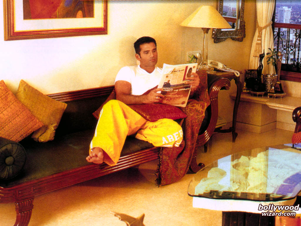 Sunil Shetty - Sunil Shetty And Namrata Shirodkar - HD Wallpaper 