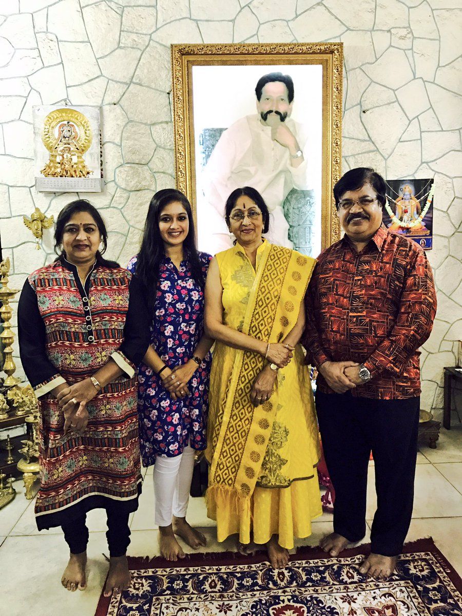 Old Actress Bharathi Vishnuvardhan Nude - HD Wallpaper 