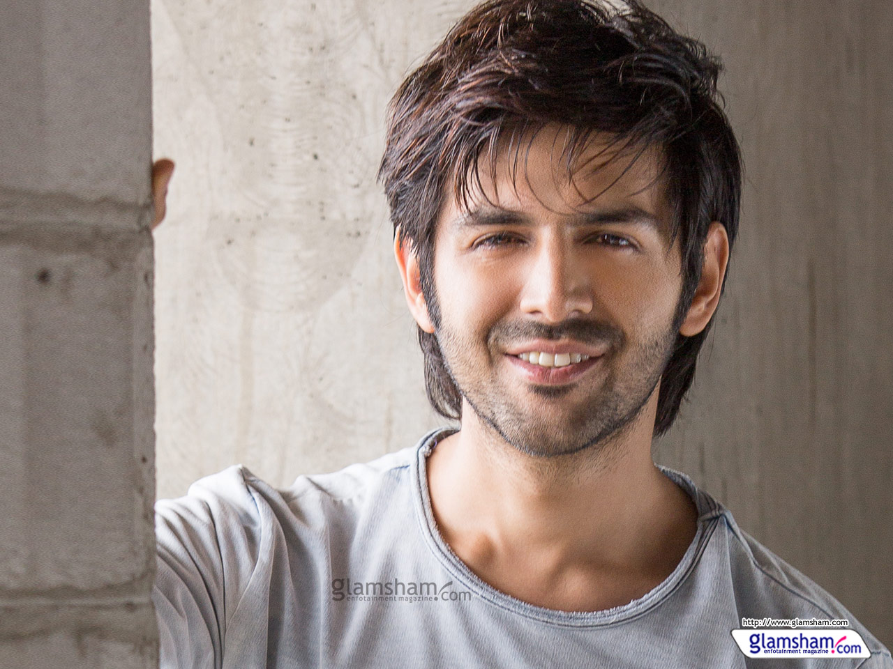 Kartik Aryan In Hd - HD Wallpaper 