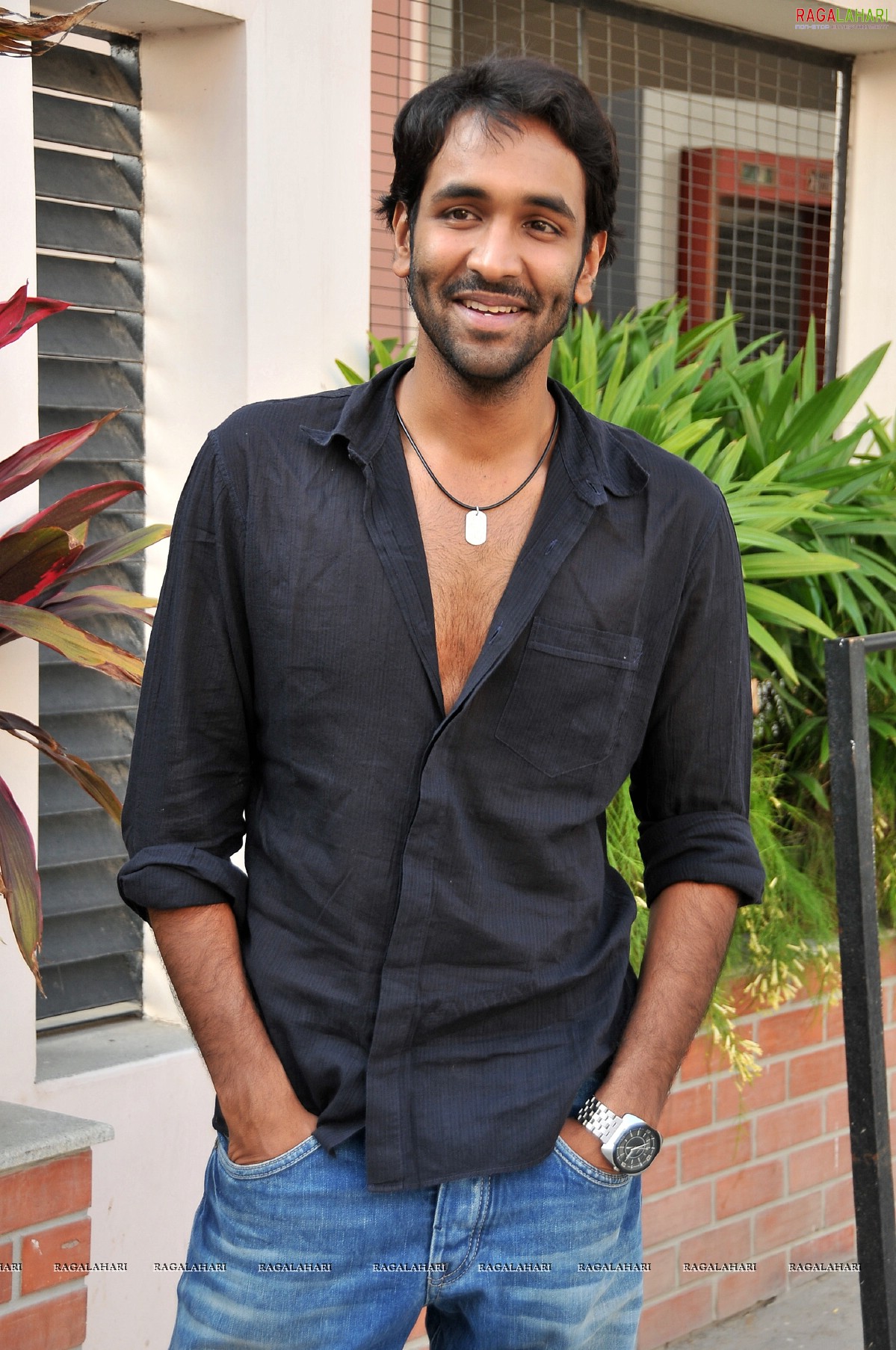 Vishnu Manchu - HD Wallpaper 