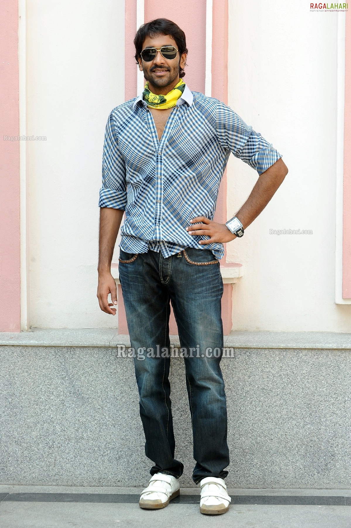 Gentleman - HD Wallpaper 