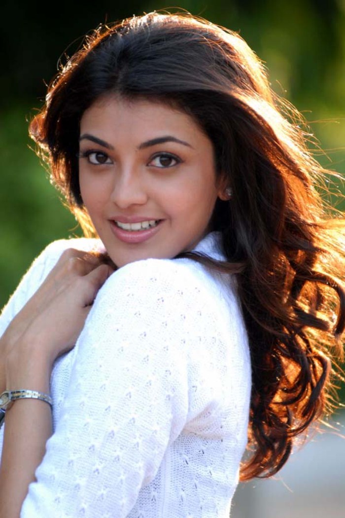 Arya 2 Kajal Agarwal Photos Gallery [ Gallery View - Only Kajal Agarwal In White Dress - HD Wallpaper 