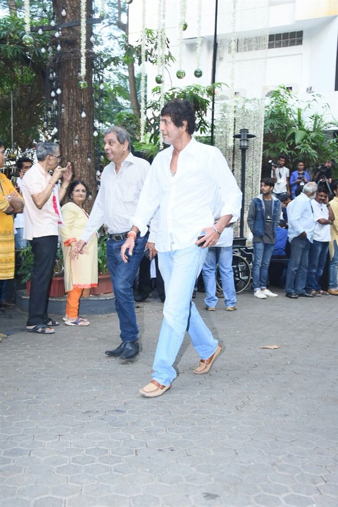 Shashi Kapoor Prayer Meet At Prithvi Theatre Photos - Shashi Kapoor Prayer Meet - HD Wallpaper 