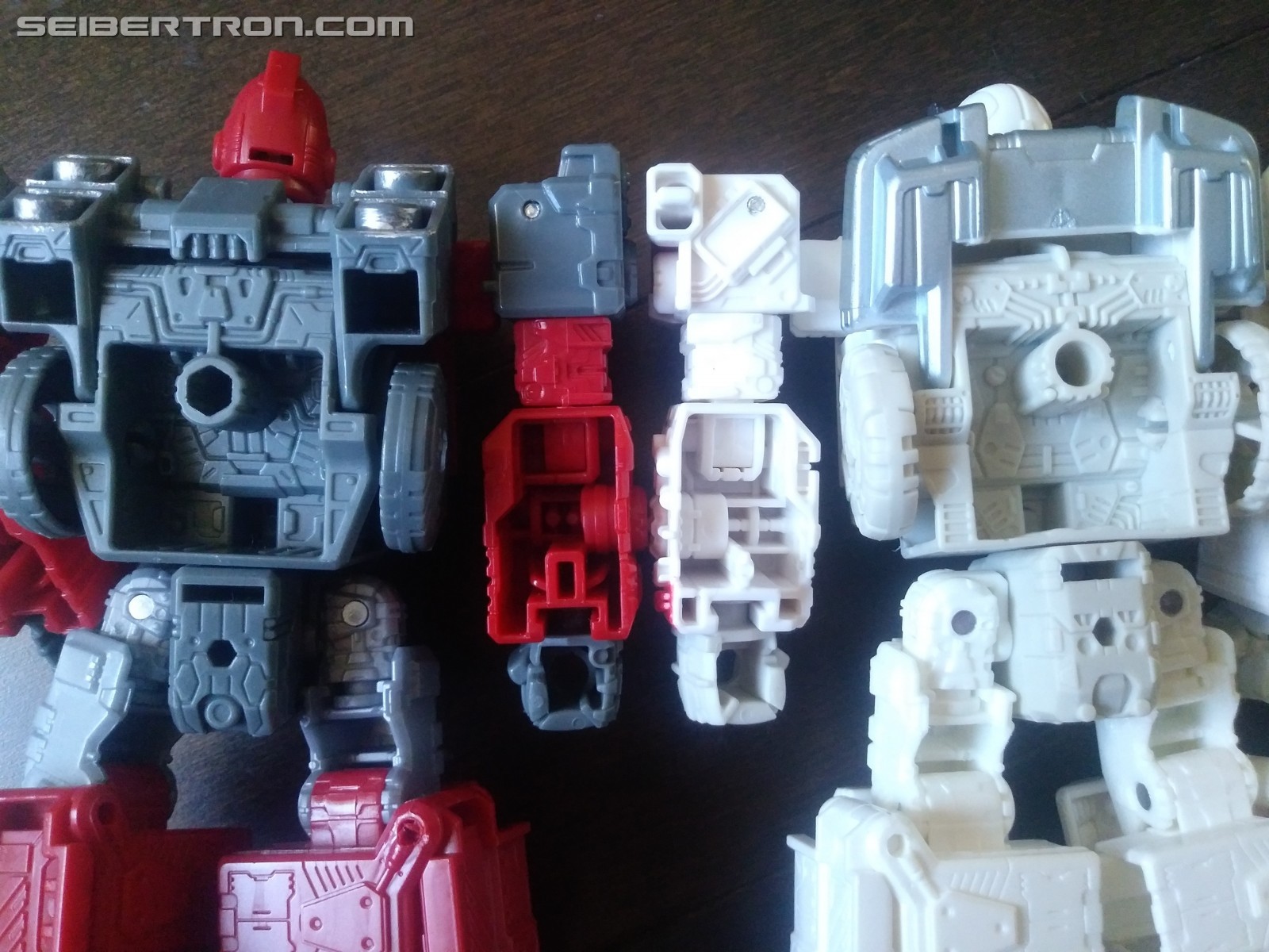 Images Showing Just How Different Siege Ratchet Is - HD Wallpaper 