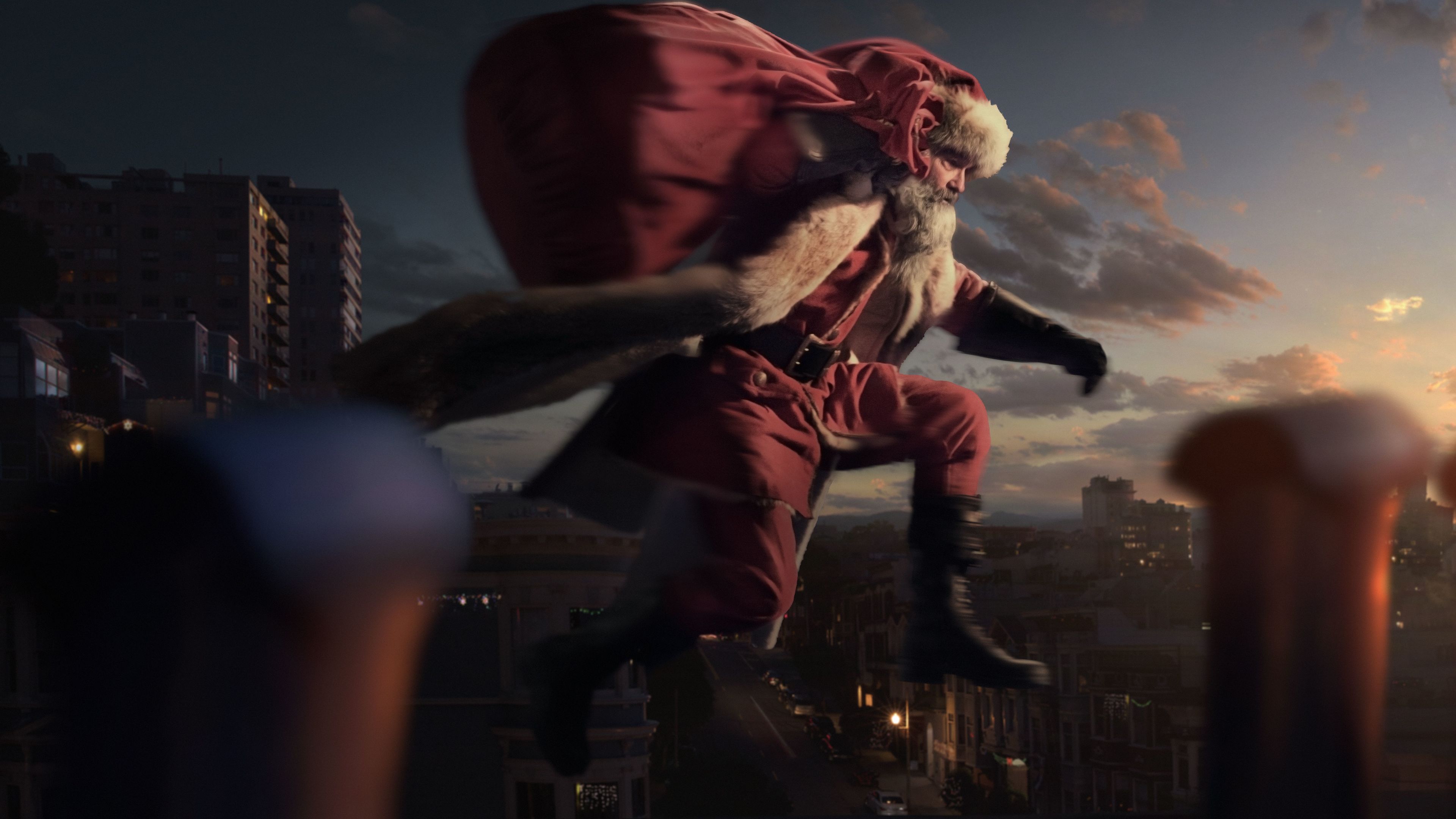 The Christmas Chronicles 4k - Kurt Russell Santa Claus - HD Wallpaper 