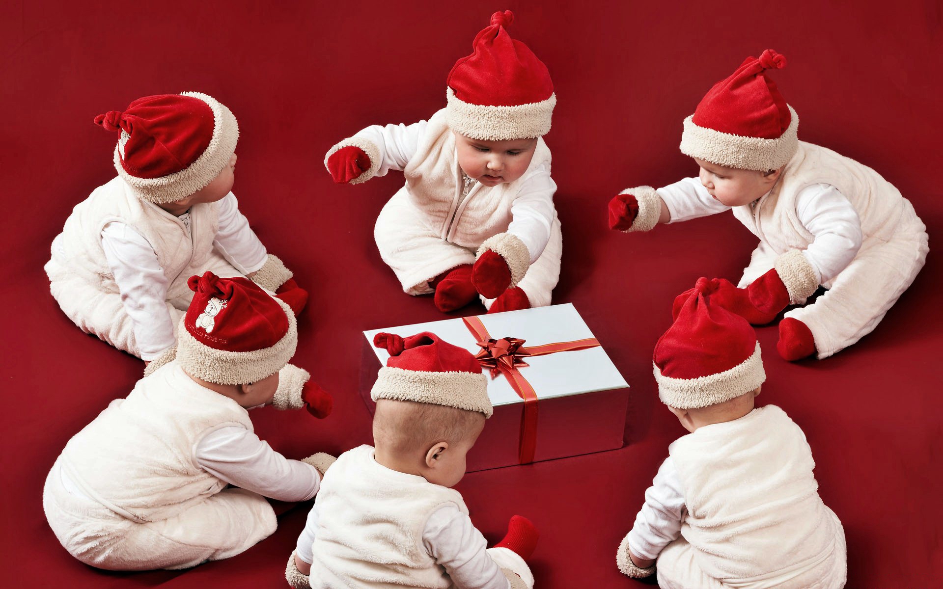 Cute Santa Merry Christmas Wallpaper Hd Wallpapers - Cute Baby Cute Merry Christmas - HD Wallpaper 