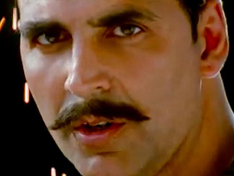 Akshay Kumar In And As Rowdy Rathore - Akshay Kumar Rowdy Rathore - HD Wallpaper 
