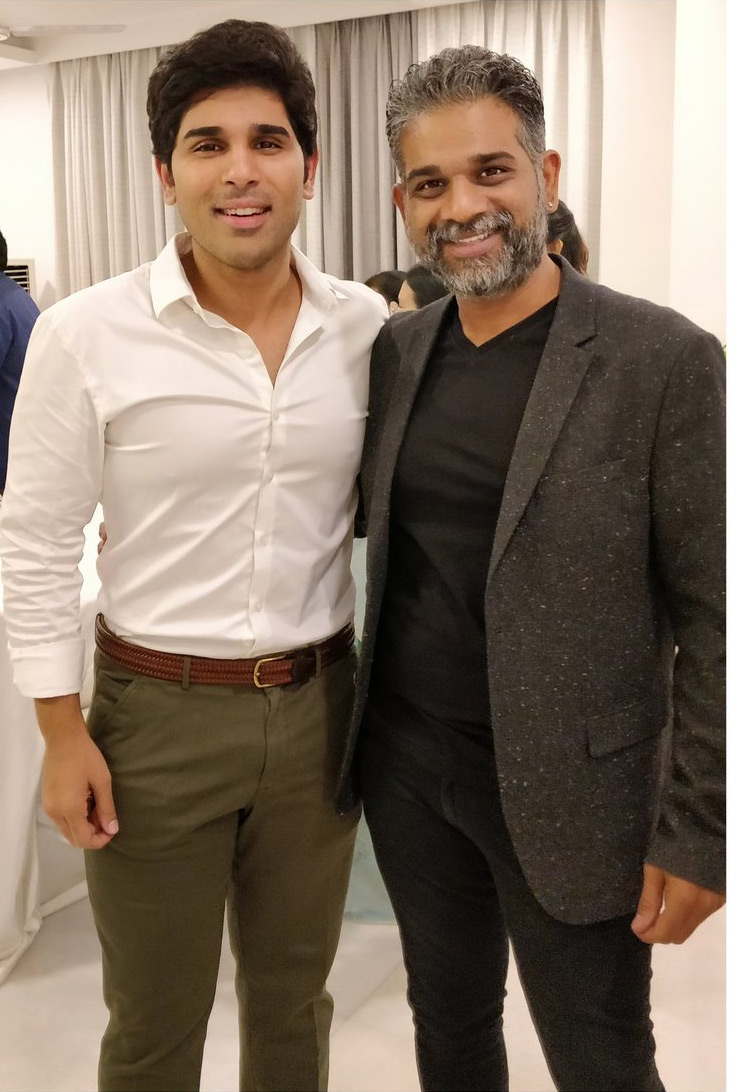 Mega Party At Allu House For Chiru Birthday - Formal Wear - HD Wallpaper 