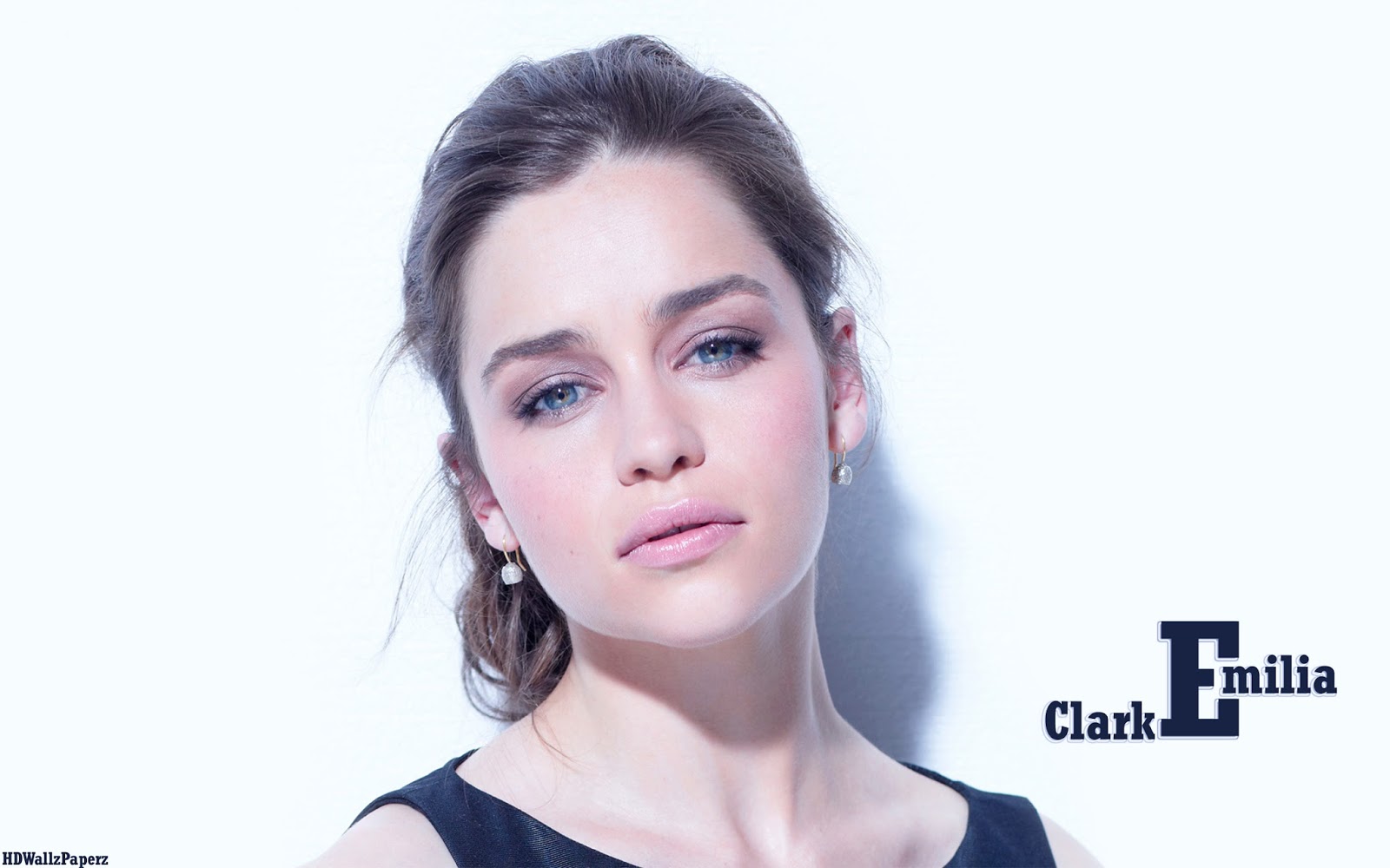 Emilia Clarke 2015 Hd Wallpaper - Honor Guild Hunter - HD Wallpaper 