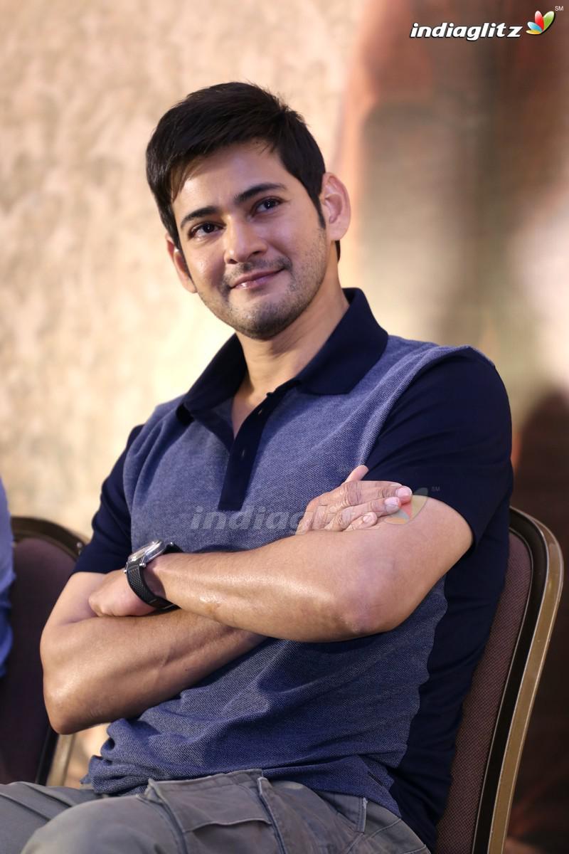 New Year Wallpapers Calendars Princemahesh Free Mahesh - Mahesh Babu Pic In Maharshi - HD Wallpaper 