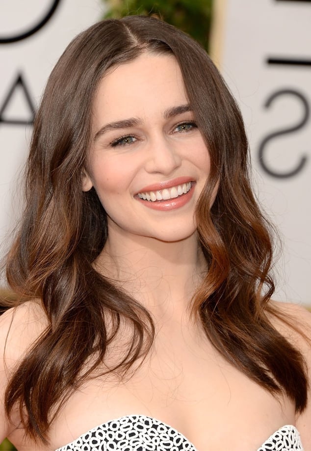 Emilia Clarke Smile Wallpaper - Smile Emilia Clarke Wallpaper Hd - HD Wallpaper 