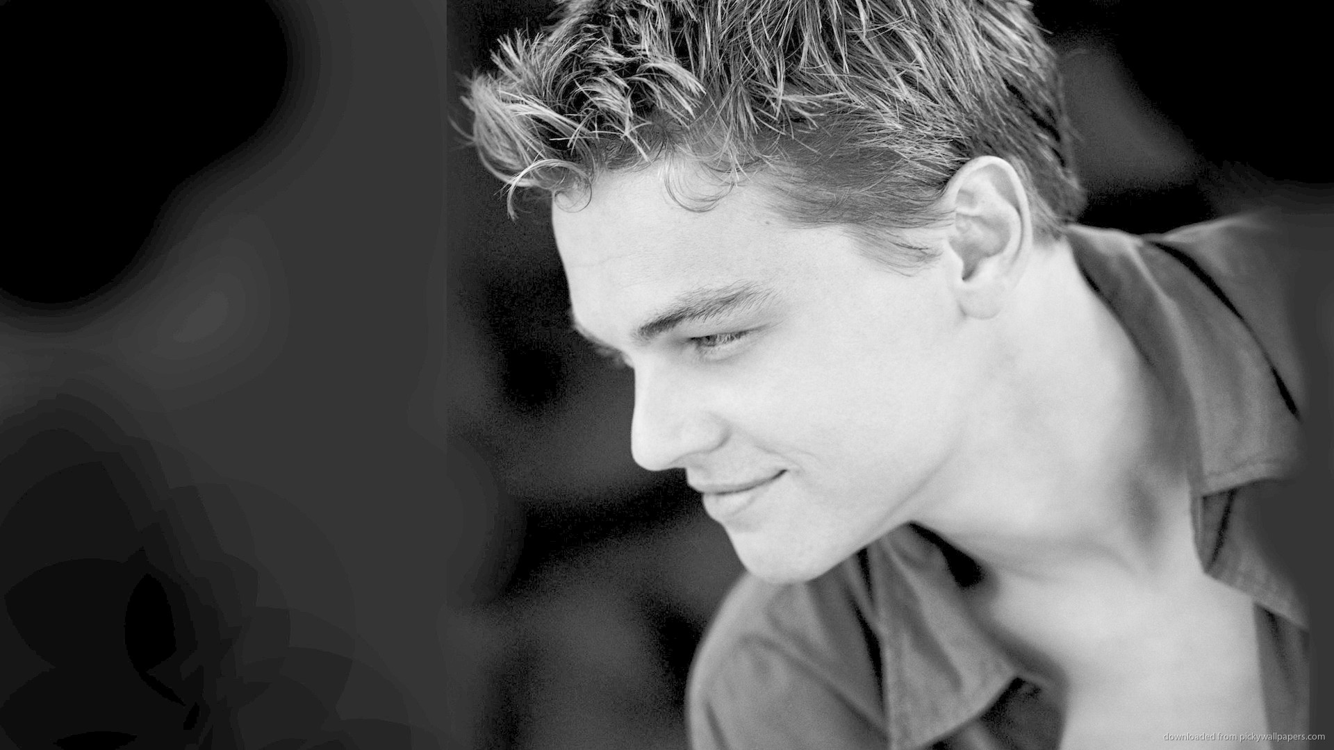 Monochrome Leonardo Dicaprio Side Profile Wallpaper - Sexy Leonardo Dicaprio - HD Wallpaper 