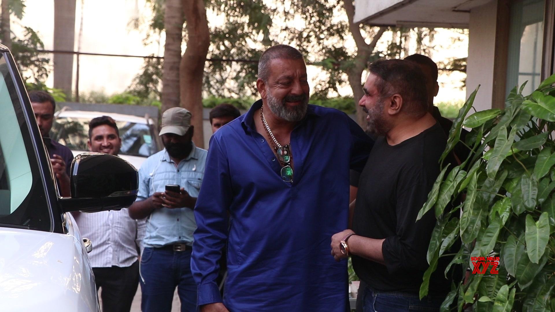 Sanjay Dutt Spotted At Anand L Rai Office In Andheri - Sanjay Dutt - HD Wallpaper 