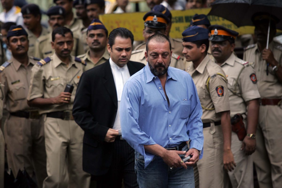 Sanjay Dutt 93 Blast - HD Wallpaper 