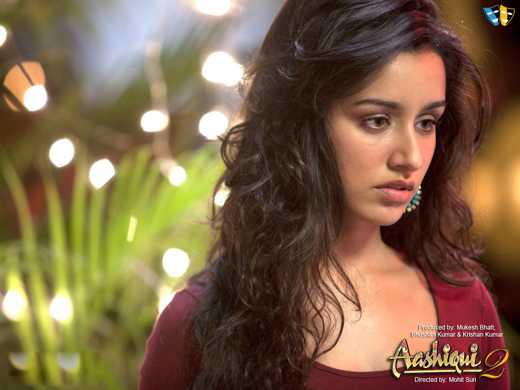 Aashiqui 2 Movie Heroine - HD Wallpaper 