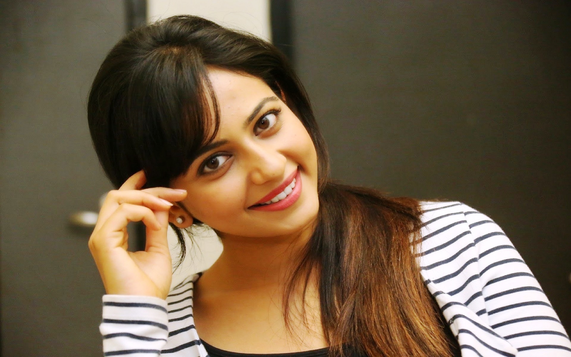Rakul Preet Singh For Fb Cover - HD Wallpaper 