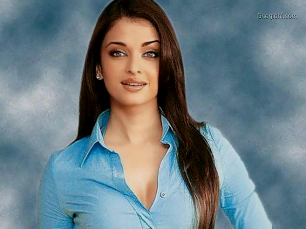 Bollywood Actress Wallpapers - New Bollywood Actress Black - HD Wallpaper 