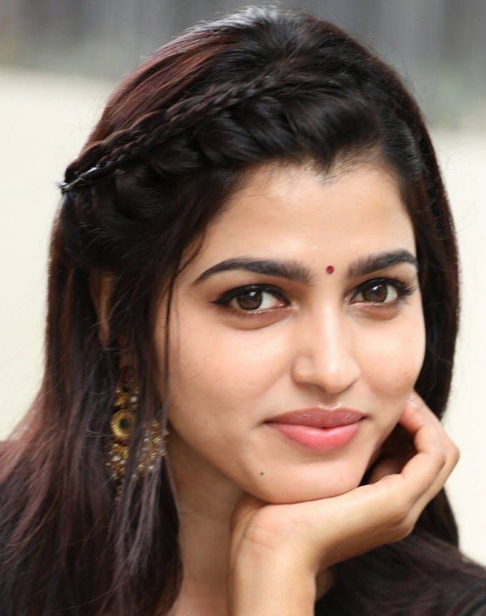 Sai Dhanshika - HD Wallpaper 