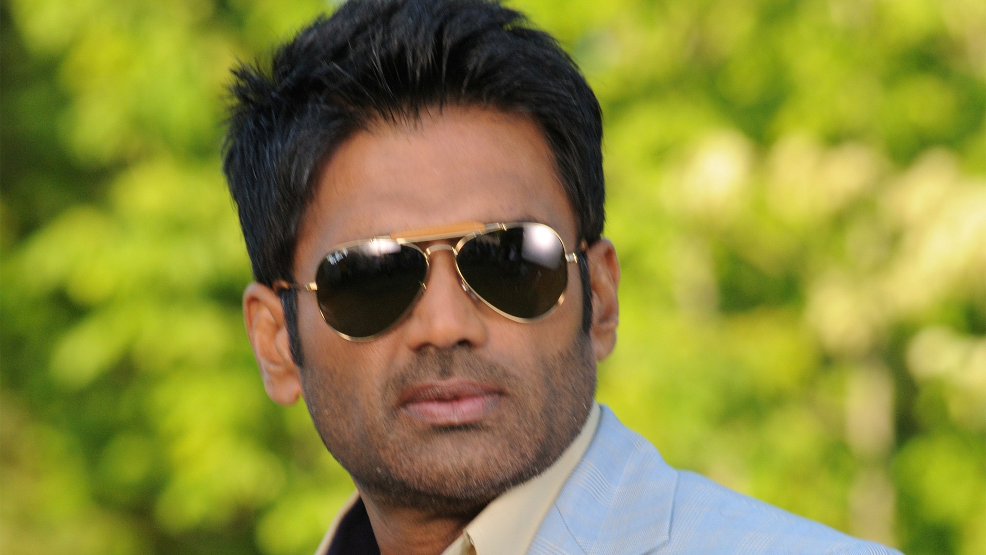 Sunil Shetty Hindi Actor - HD Wallpaper 