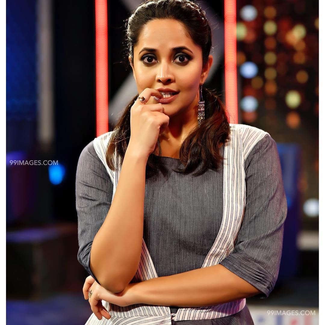 Anasuya Bharadwaj Beautiful Hd Photos & Mobile Wallpapers - Anasuya Bharadwaj - HD Wallpaper 