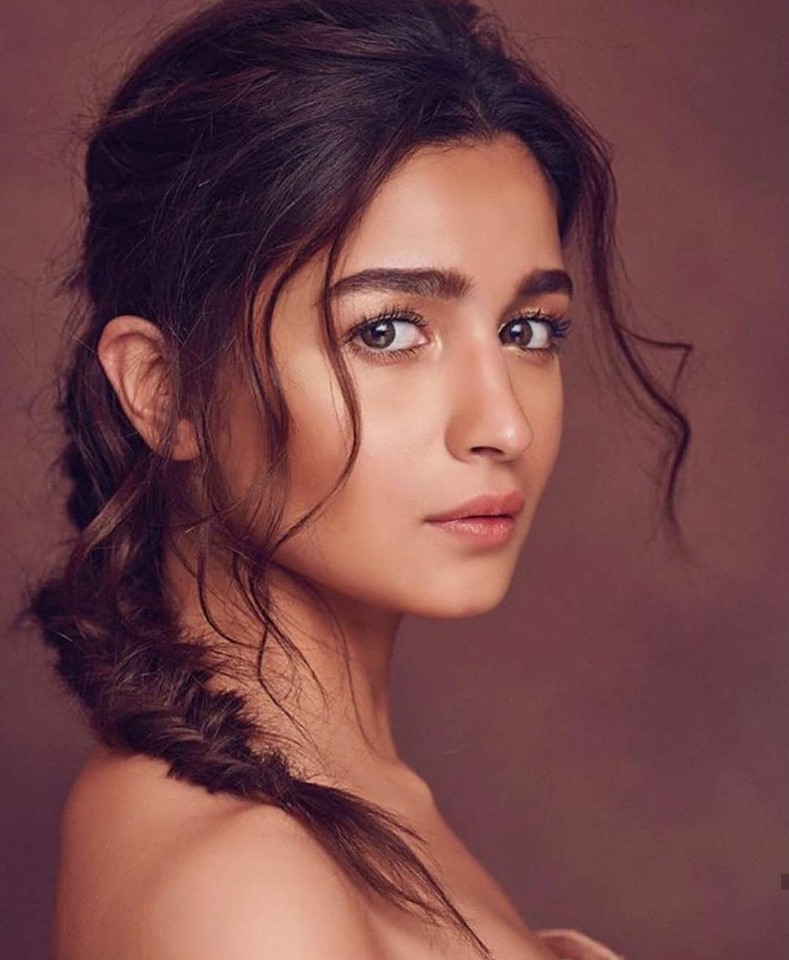 Alia Bhatt 2019 Iifa - HD Wallpaper 