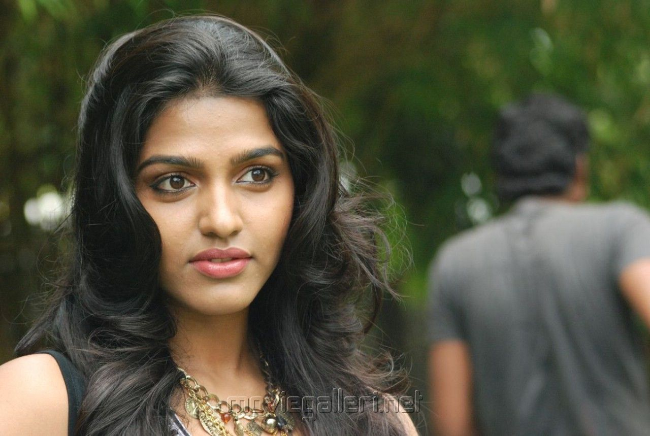 Tamil Actress Hd Wallpapers 1080p Download - Tamil Actress Cute Images Download - HD Wallpaper 