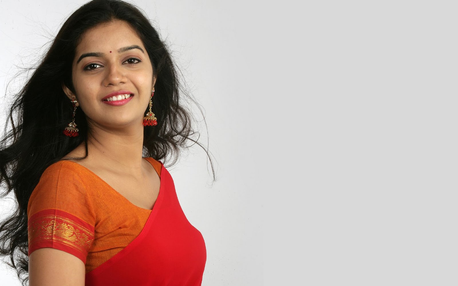 Wallpapers Bollywood Actress - Swathi Hd Images Download - 1600x1000  Wallpaper 