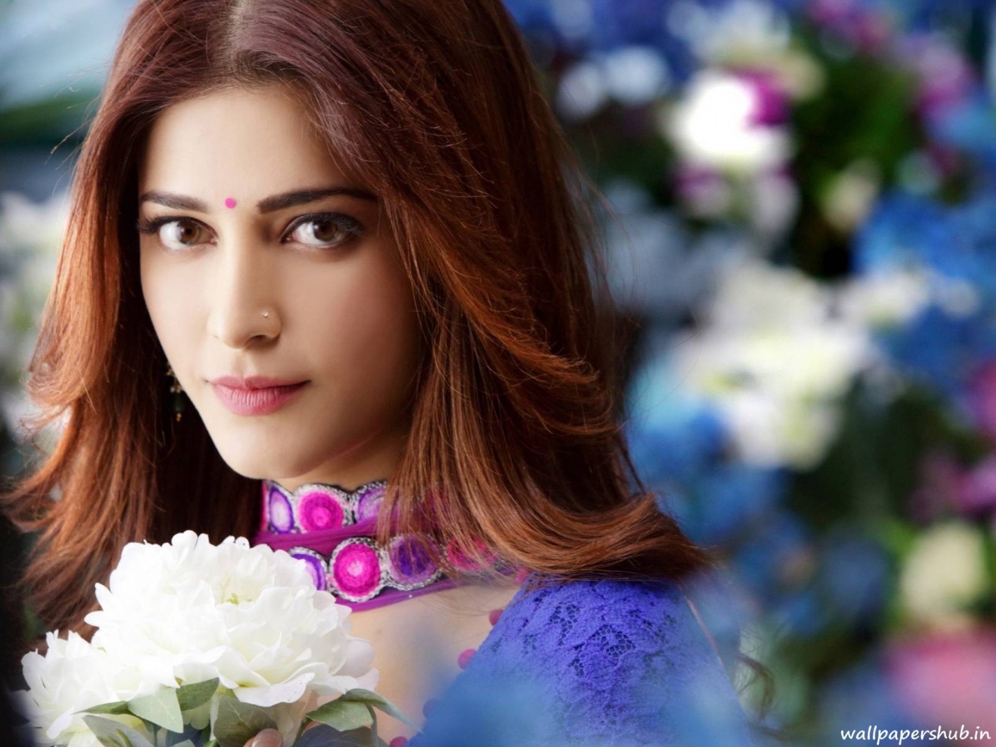 Collection Of Bollywood Actress Wallpaper On Hdwallpapers - Shruti Hassan In Ramaiya Vastavaiya - HD Wallpaper 