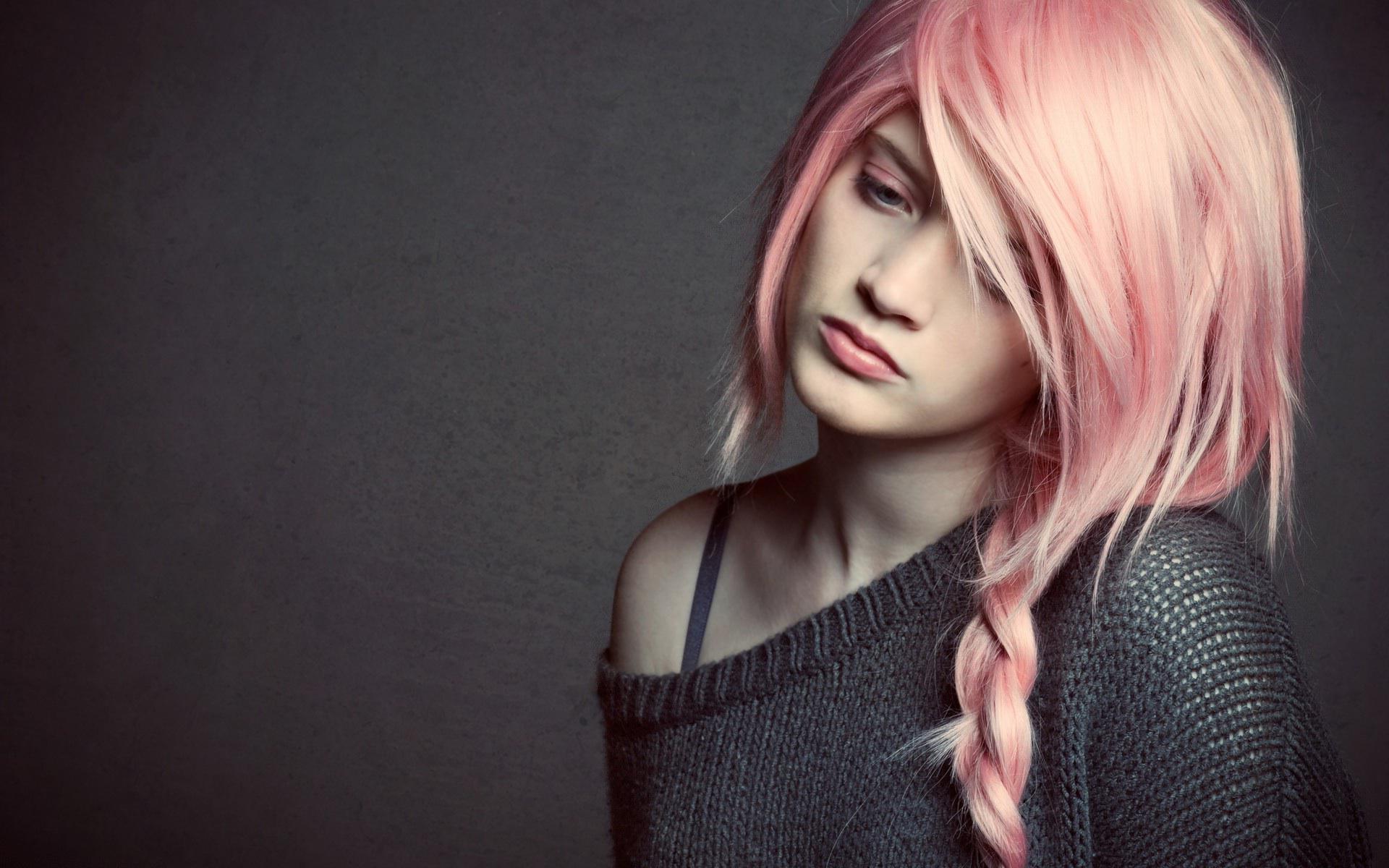 Short Girl Pink Hair - HD Wallpaper 