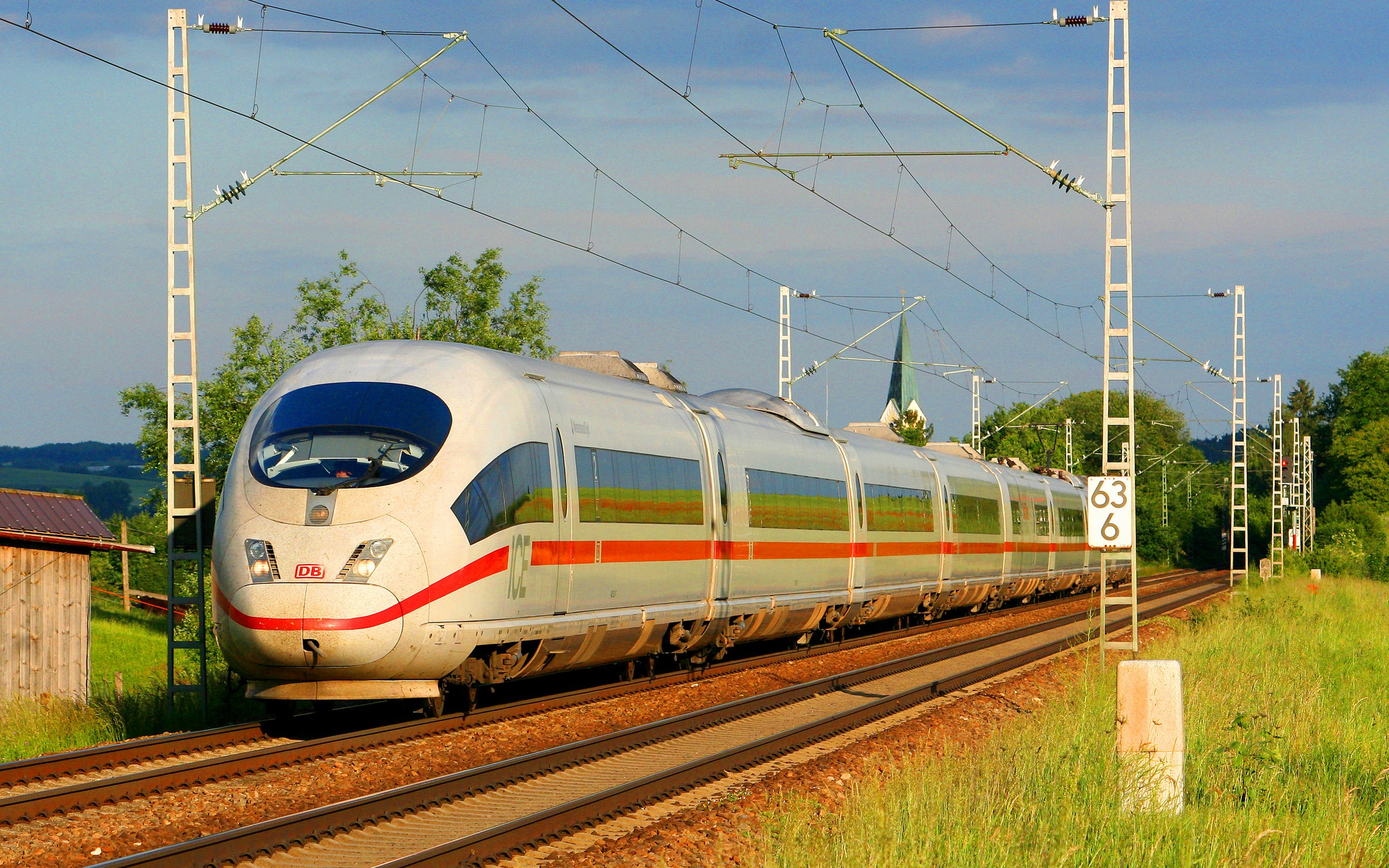 Hd Wallpaper Of Metro Train Public Vehicle - Ice 3 - HD Wallpaper 