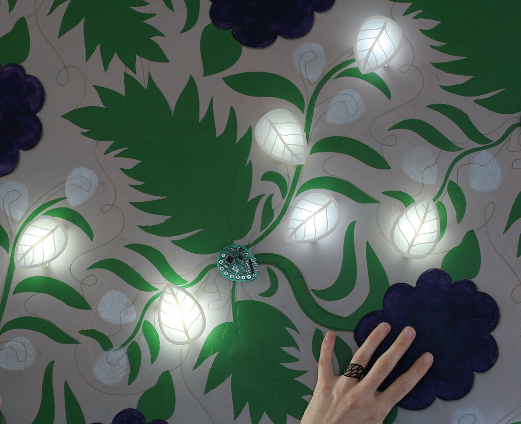 Interactive Green Wall - HD Wallpaper 