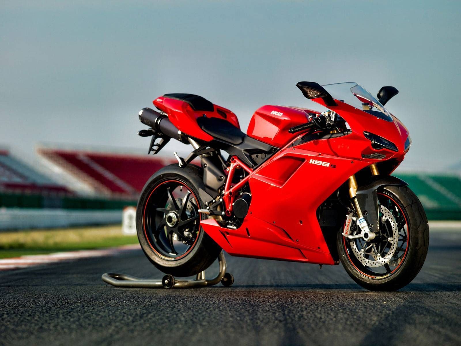 Ducati 1198 - HD Wallpaper 