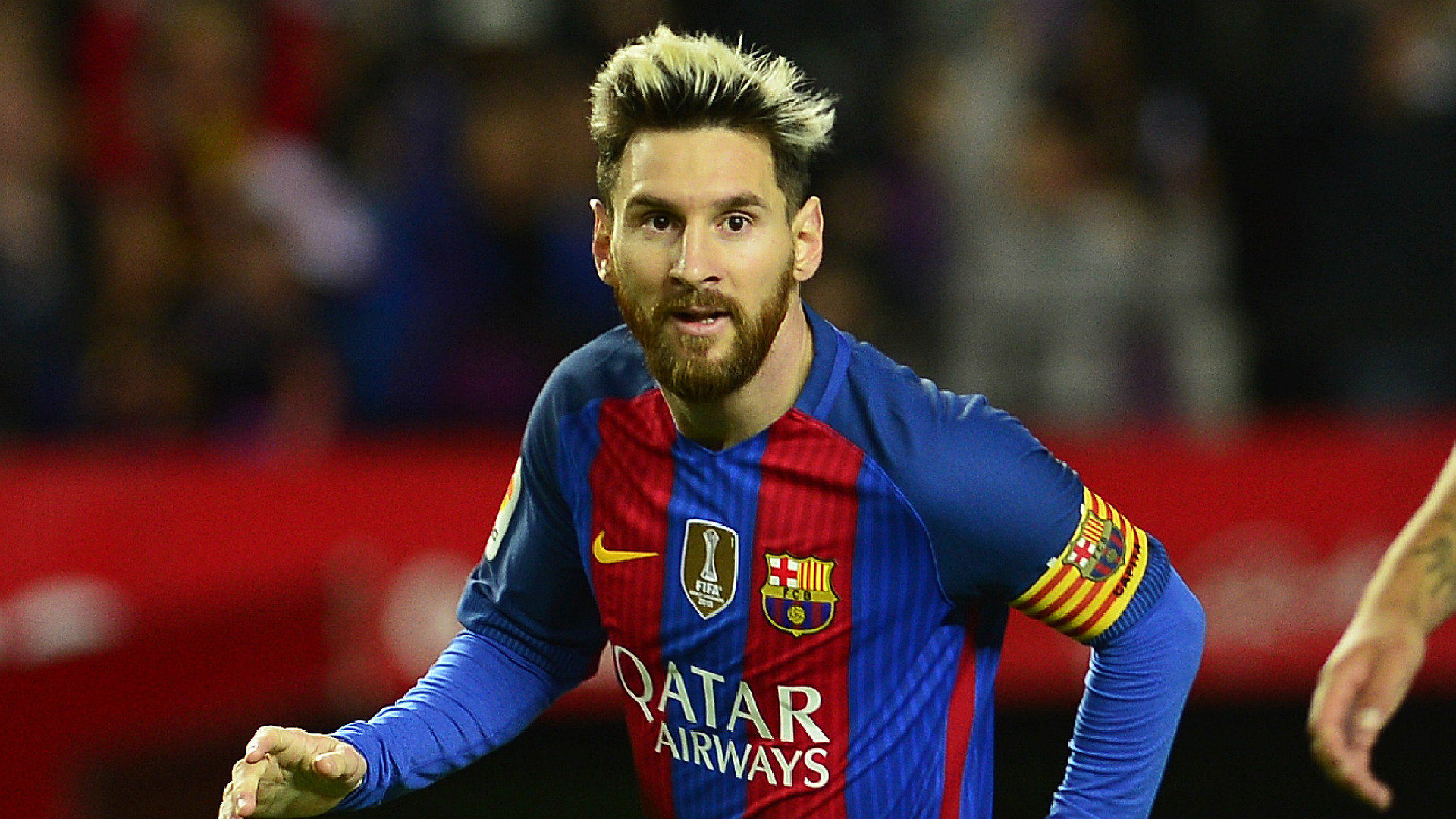 Messi Is Pure Genius - Best Soccer Player 2017 - HD Wallpaper 