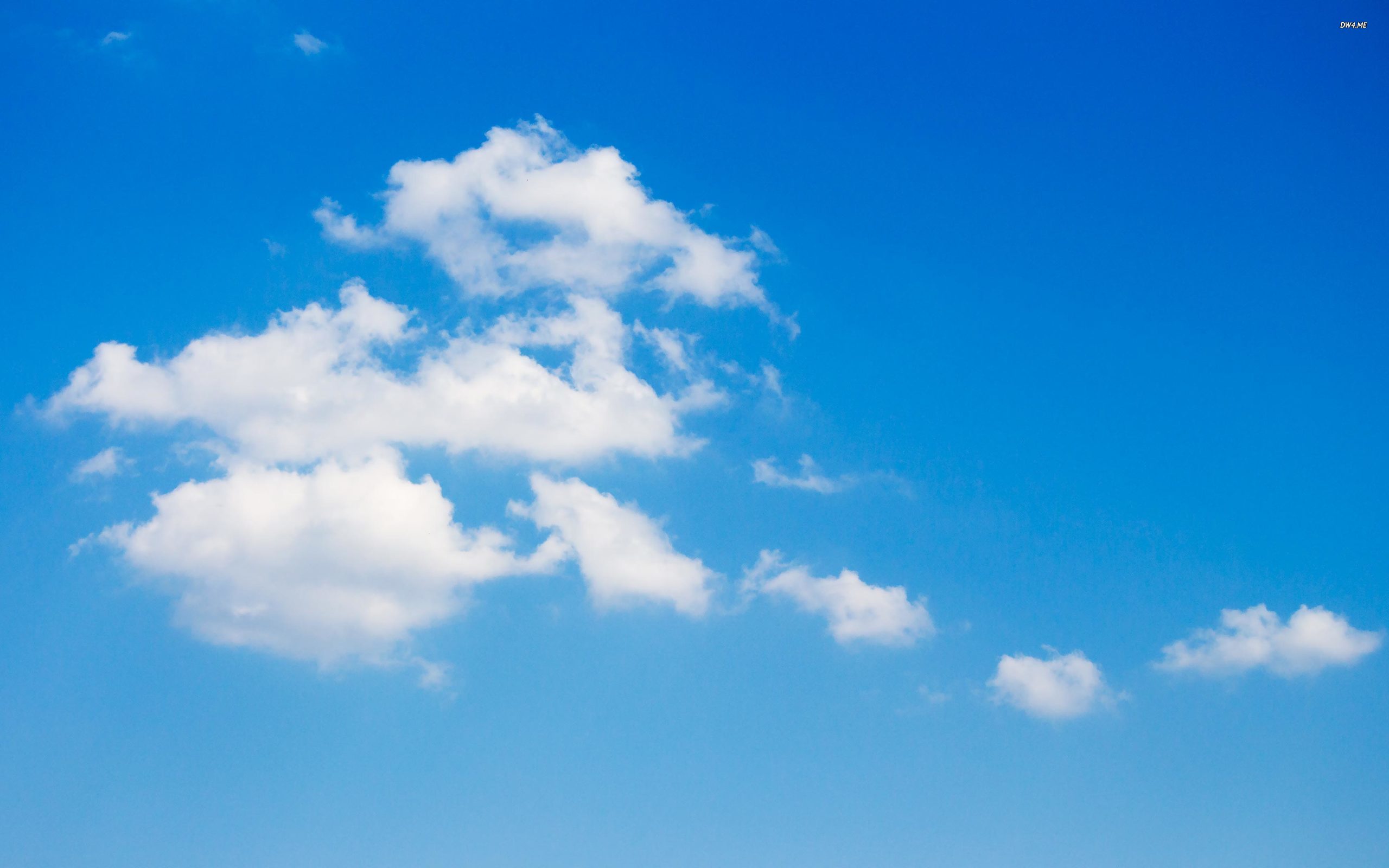 Blue Sky Desktop Wallpaper - Wallpaper - HD Wallpaper 