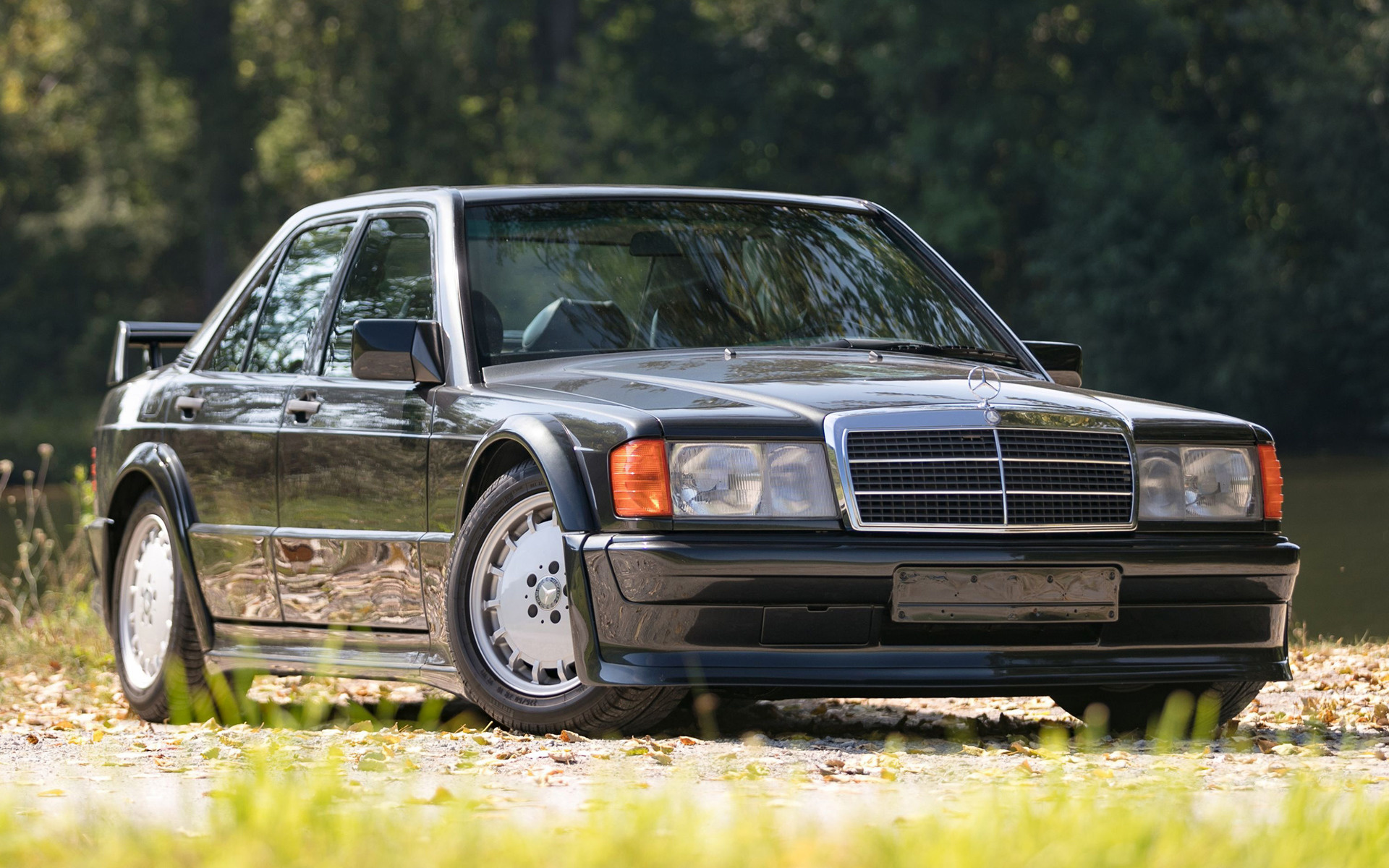 Mercedes Benz 190 Wallpaper Hd - Mercedes-benz W201 - HD Wallpaper 