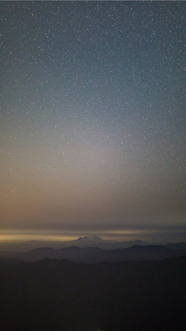Beach Line Under Blue Sky Iphone Wallpaper - Star - HD Wallpaper 