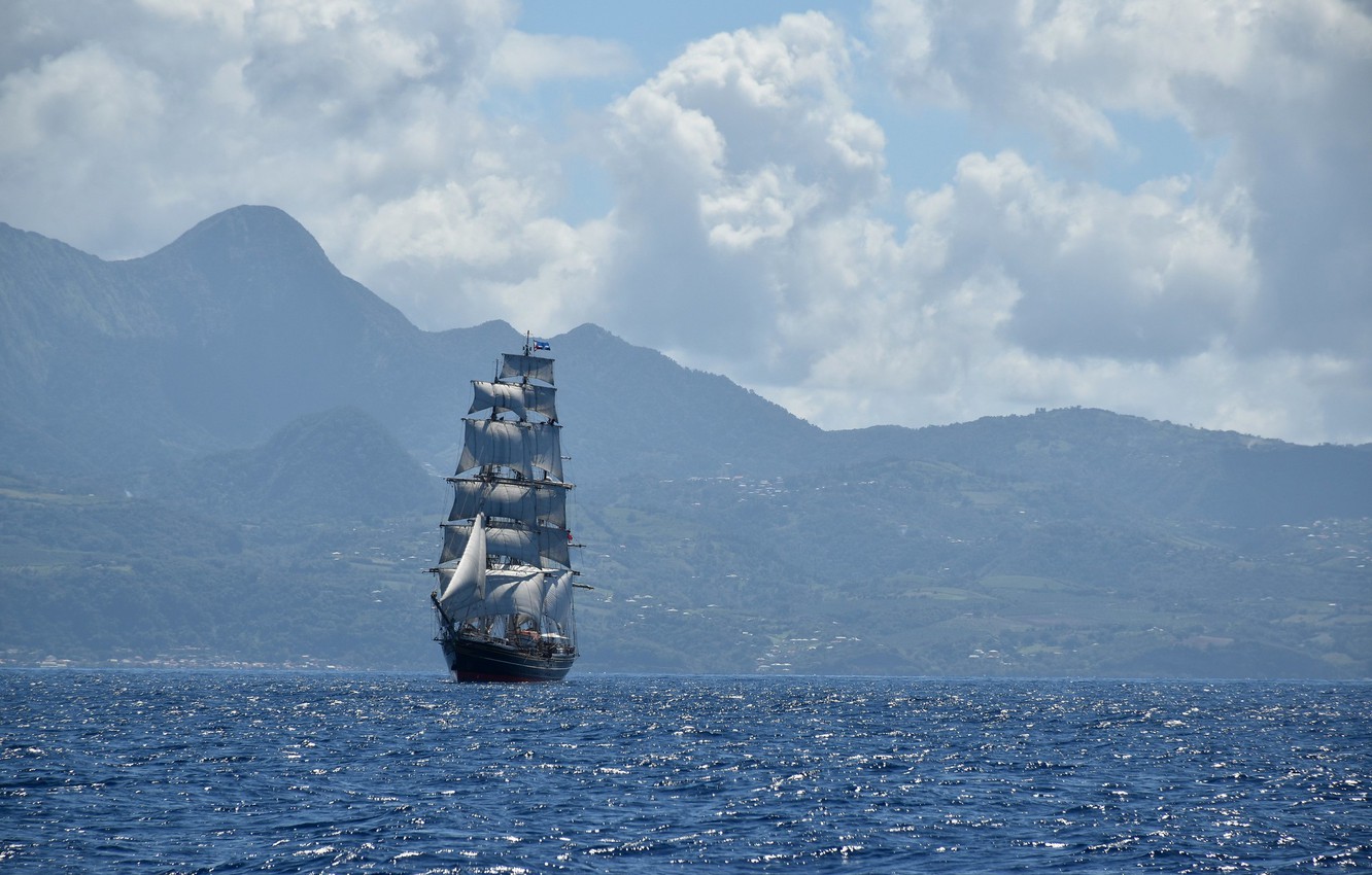 Photo Wallpaper Sea, Mountains, Sailboat, The Caribbean - Карибское Море Корабль Обои - HD Wallpaper 