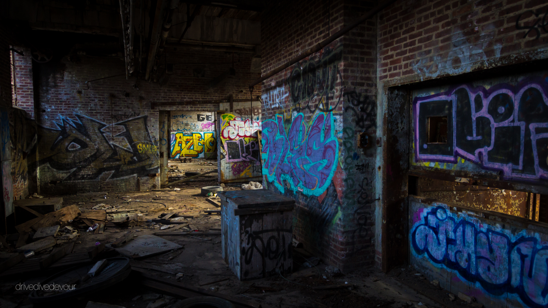 Newark Abandoned Factory - HD Wallpaper 