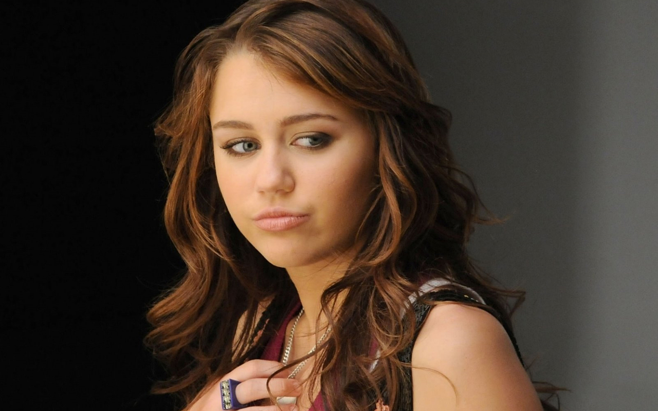 Miley Cyrus - Miley Cyrus Hair In Hannah Montana Movie - HD Wallpaper 