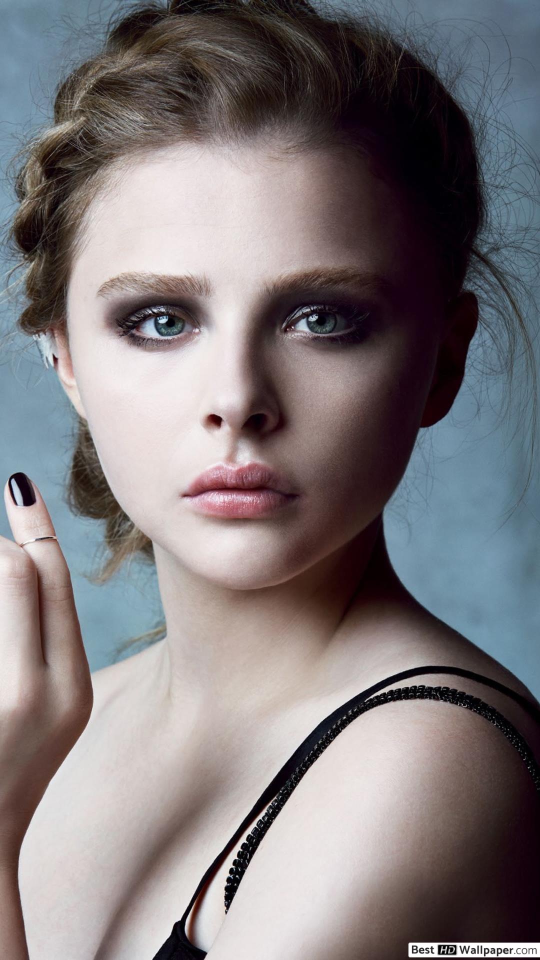 Chloë Grace Moretz Rajz - HD Wallpaper 