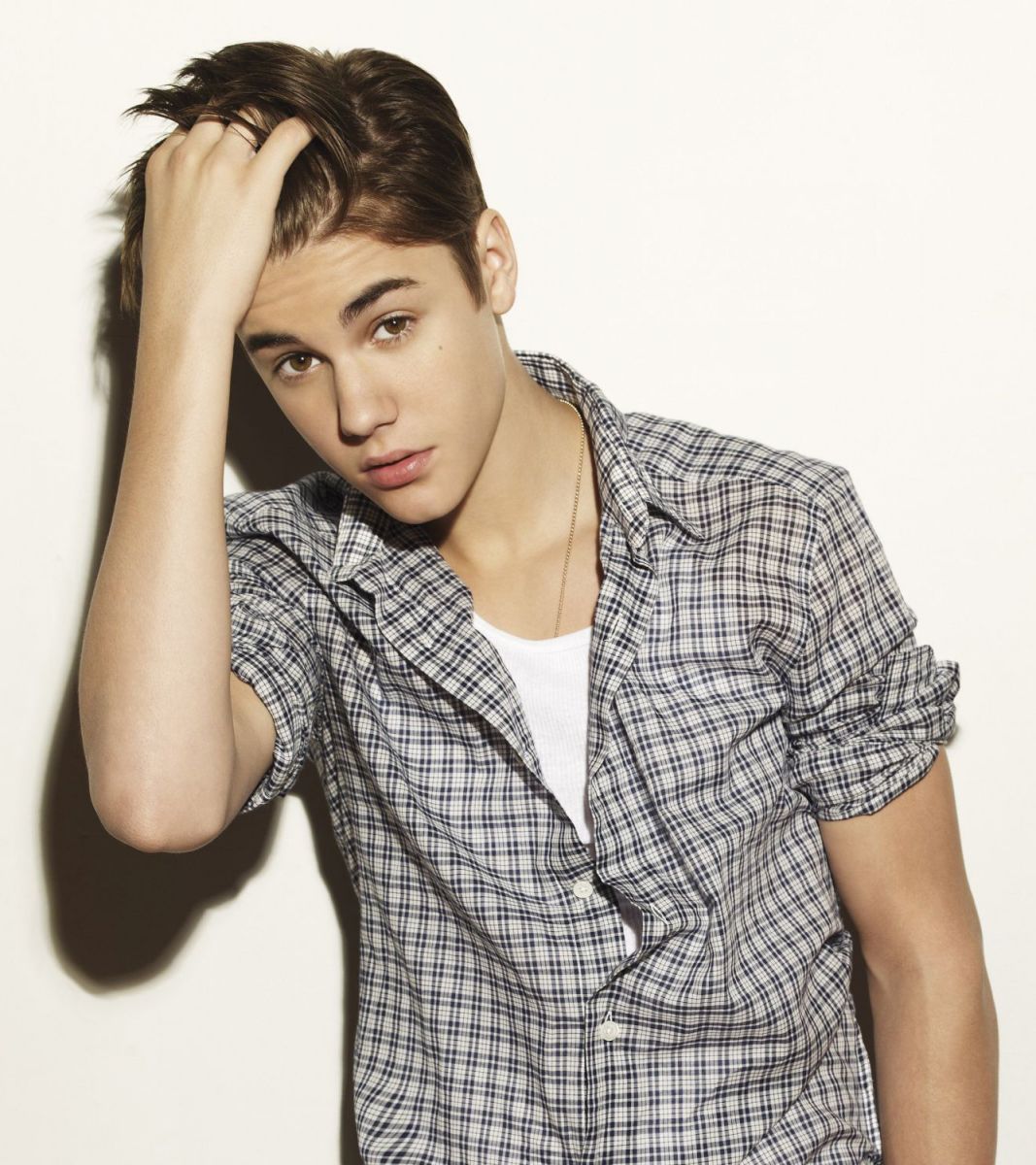 Justin Bieber Hair Wallpaper - Justin Bieber In 2012 - HD Wallpaper 
