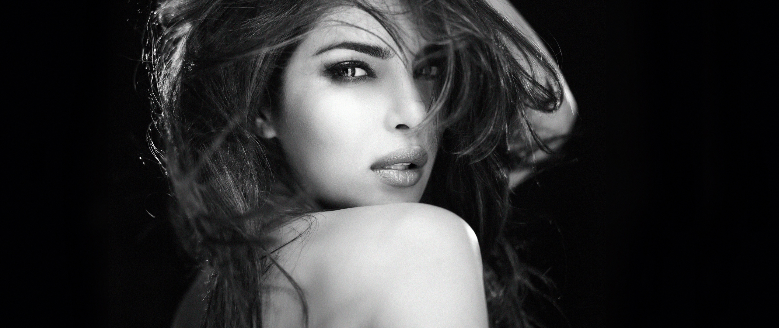 Bw, Bollywood, Actress, Priyanka Chopra, Wallpaper - Nbp Ultrasharp For Adobe Photoshop - HD Wallpaper 